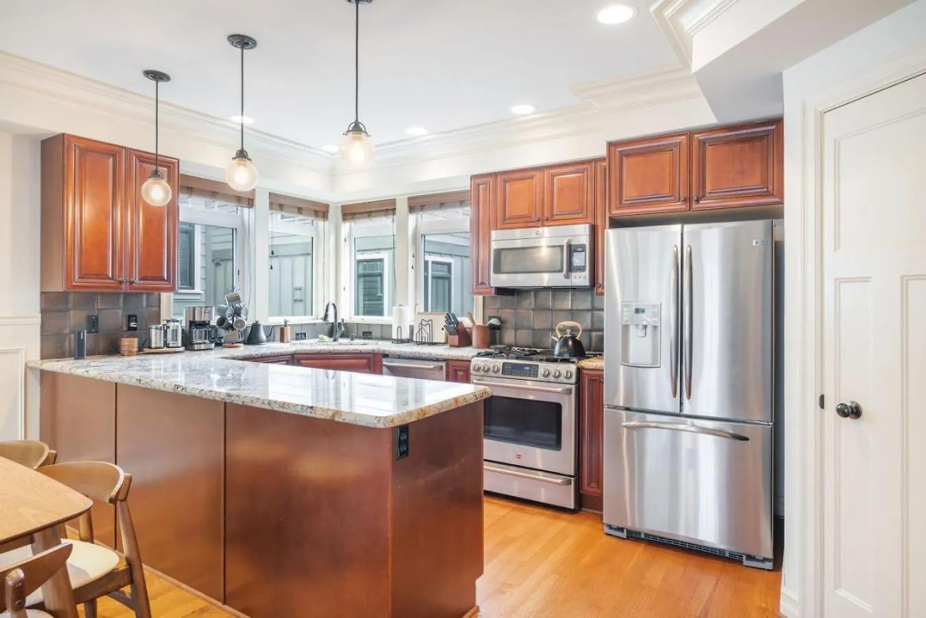 3Br 2Ba Kinnear Townhouse In Queen Anne, Seattle Casa de Férias