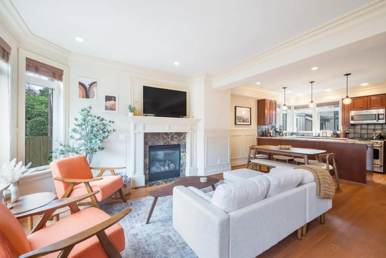 3Br 2Ba Kinnear Townhouse In Queen Anne, シアトル